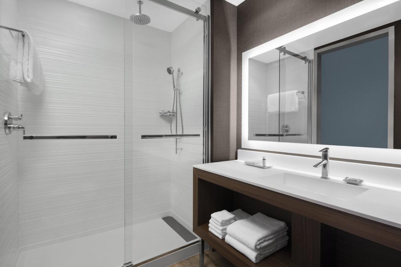 Ac Hotel By Marriott Columbus Downtown Bagian luar foto