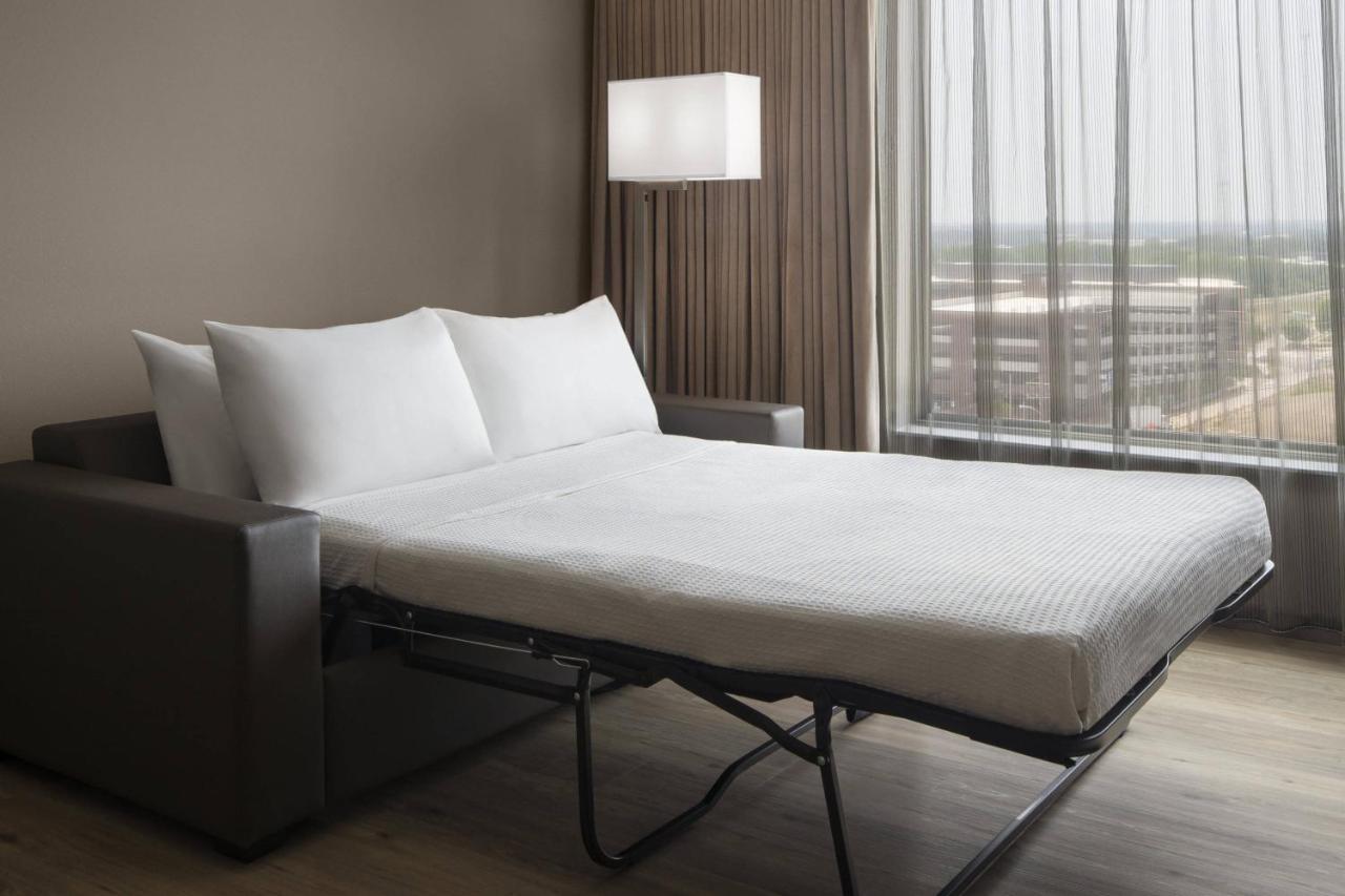 Ac Hotel By Marriott Columbus Downtown Bagian luar foto