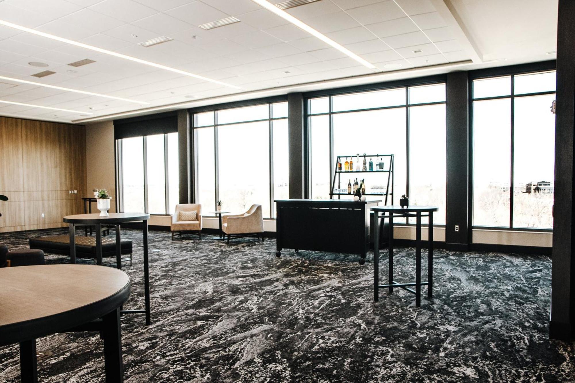 Ac Hotel By Marriott Columbus Downtown Bagian luar foto