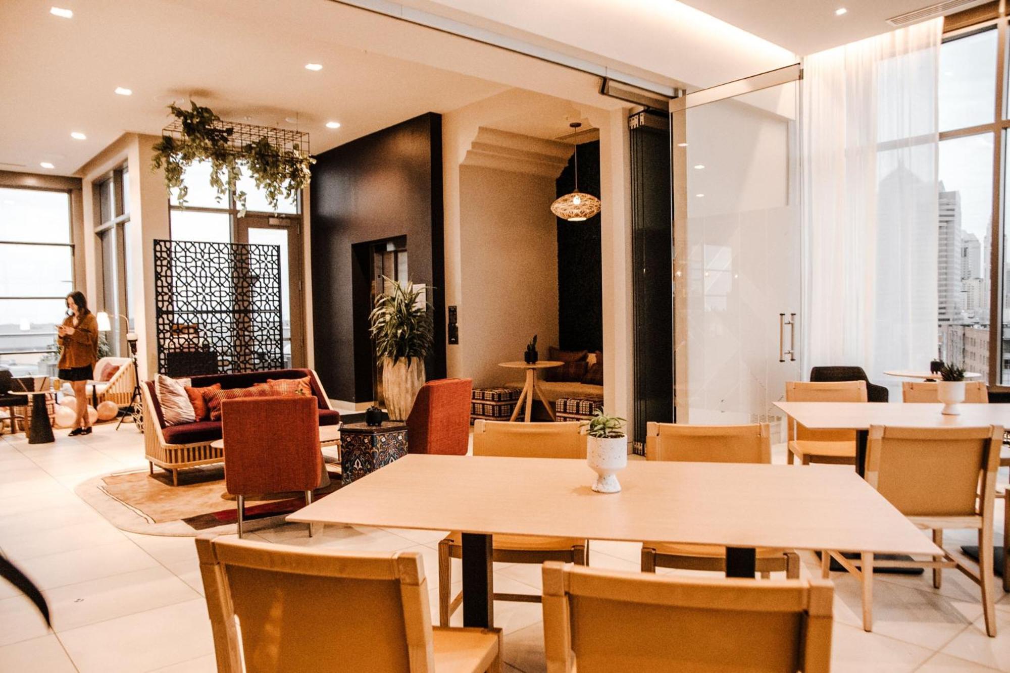 Ac Hotel By Marriott Columbus Downtown Bagian luar foto