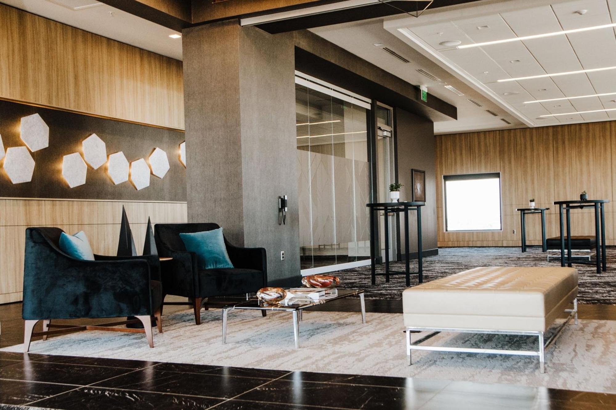 Ac Hotel By Marriott Columbus Downtown Bagian luar foto