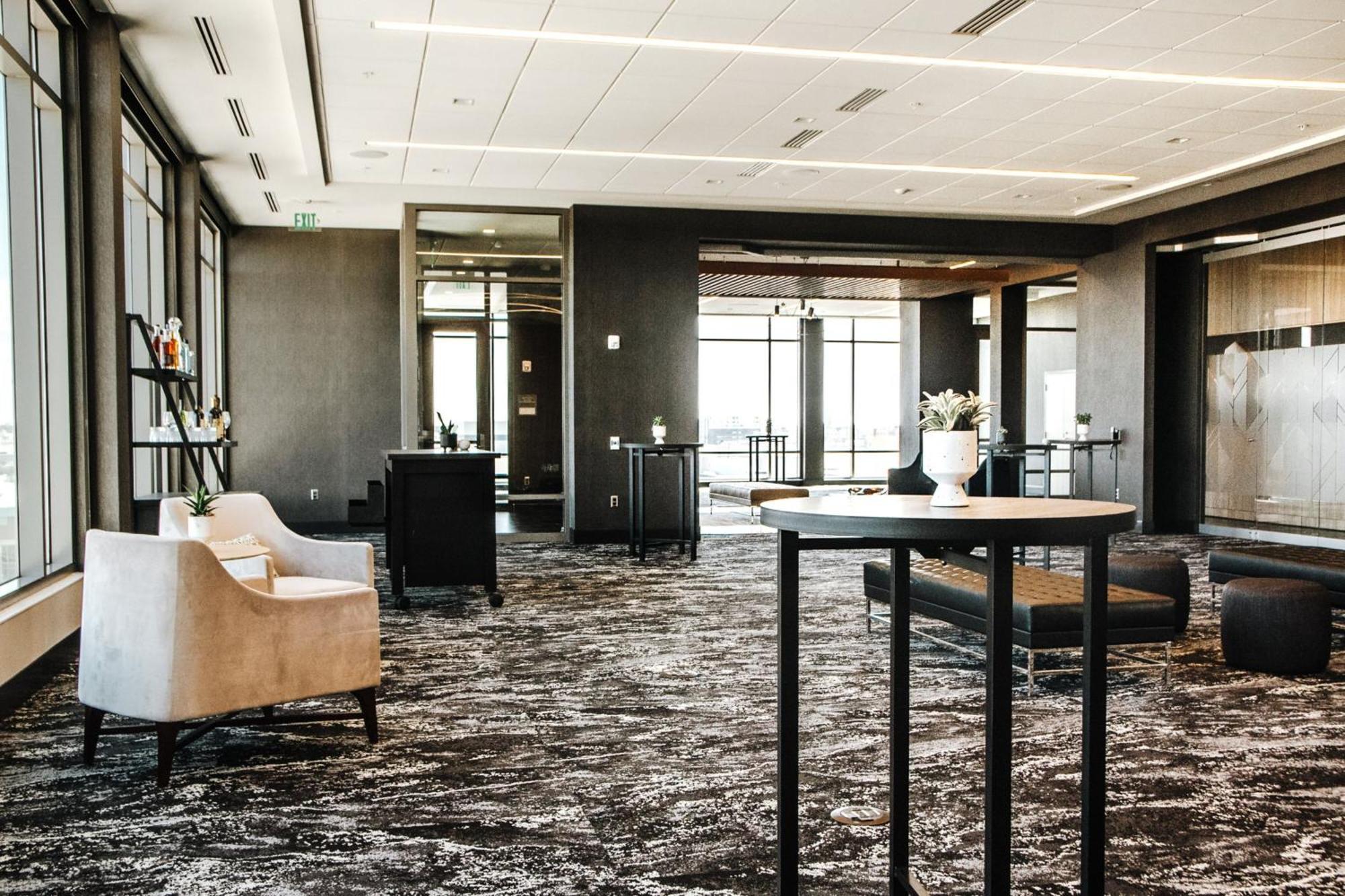 Ac Hotel By Marriott Columbus Downtown Bagian luar foto