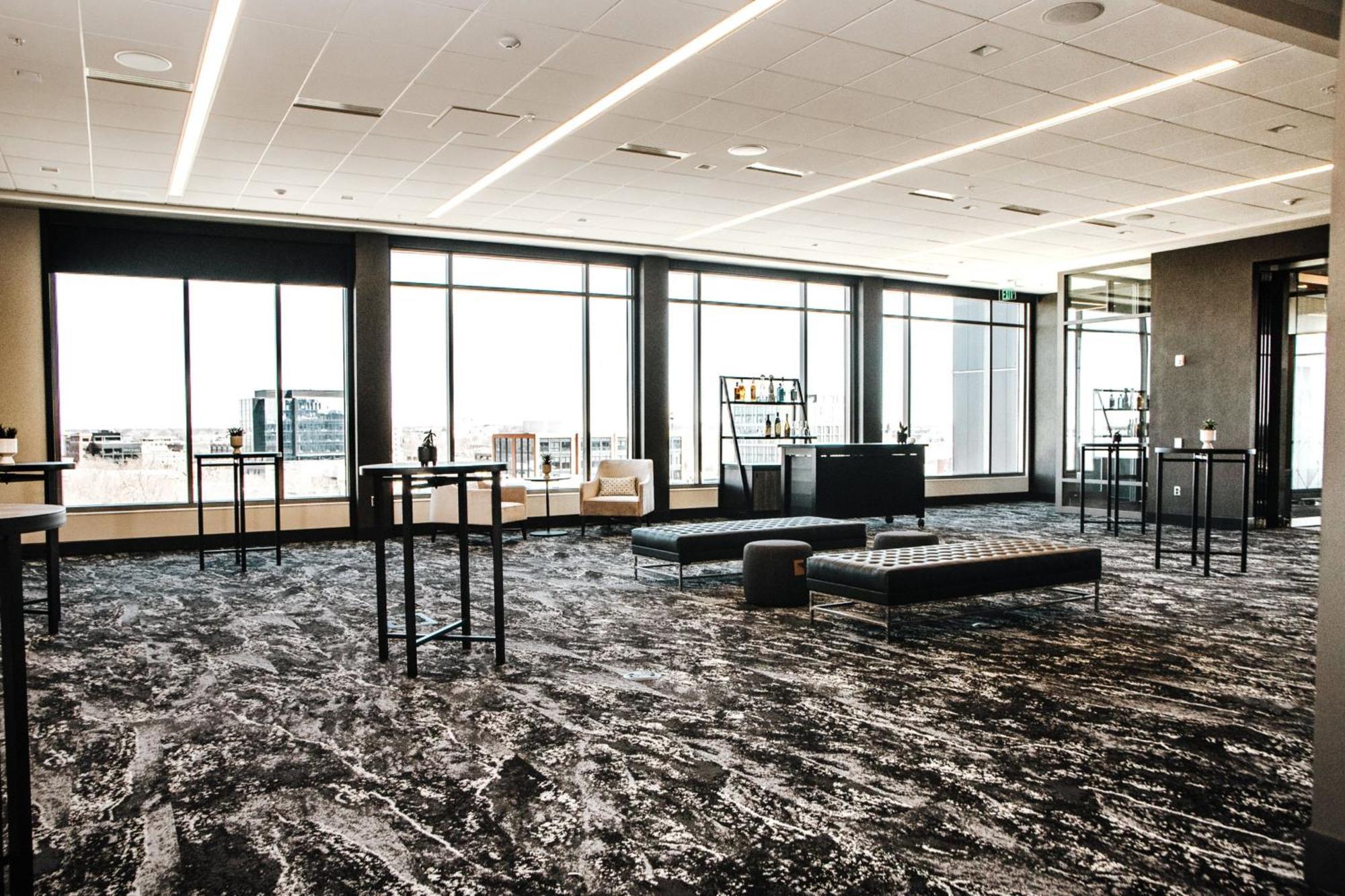 Ac Hotel By Marriott Columbus Downtown Bagian luar foto