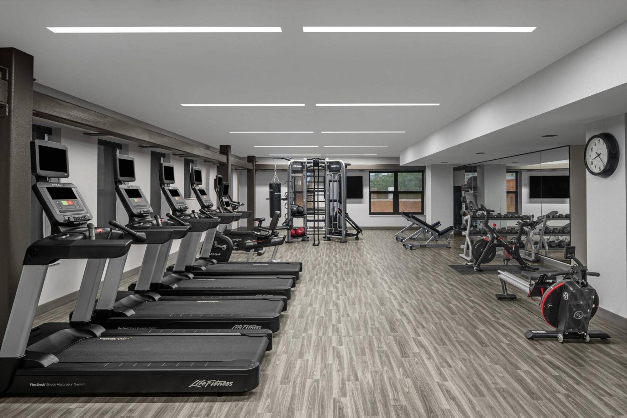 Ac Hotel By Marriott Columbus Downtown Bagian luar foto